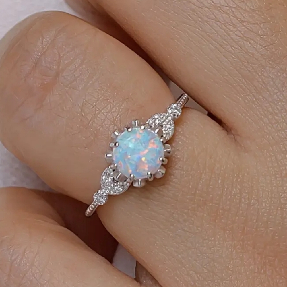 Ladies Elegant Opal and Silvery Ring Sz 6